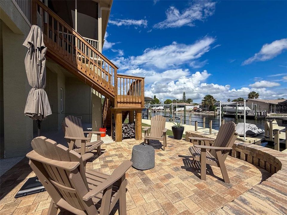 For Sale: $1,200,000 (3 beds, 3 baths, 2527 Square Feet)