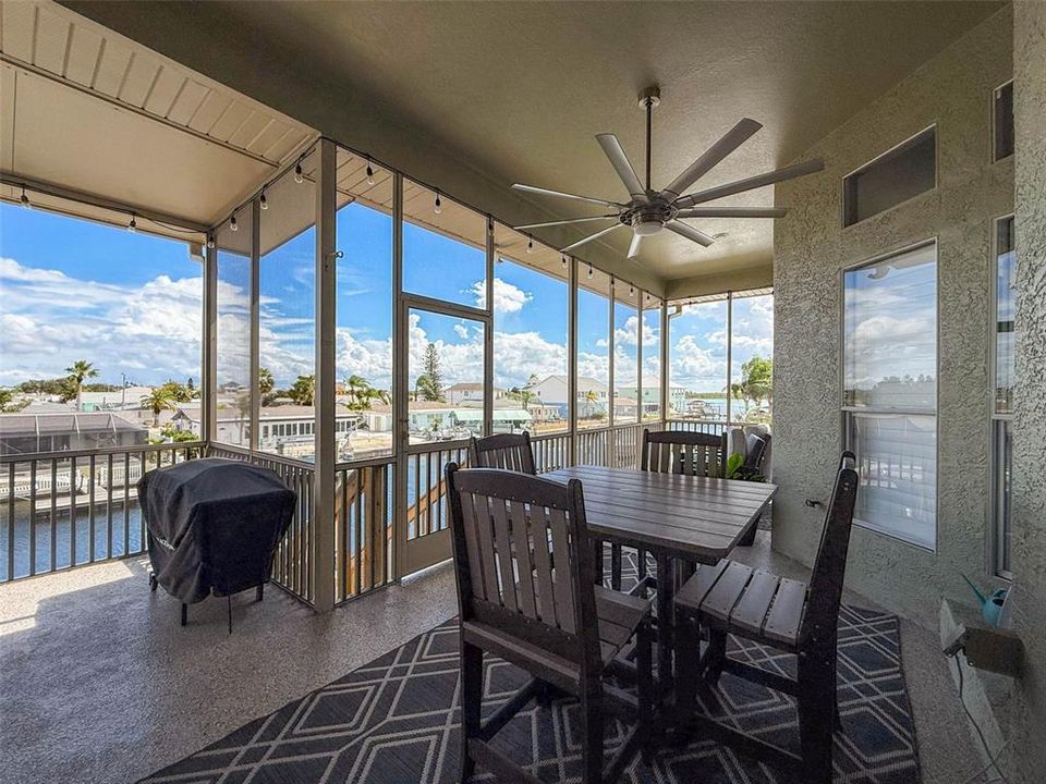 For Sale: $1,200,000 (3 beds, 3 baths, 2527 Square Feet)