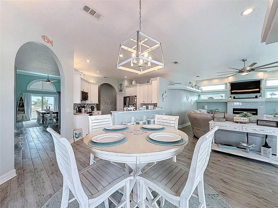 For Sale: $1,200,000 (3 beds, 3 baths, 2527 Square Feet)