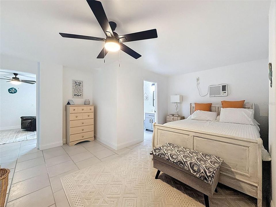 For Sale: $1,200,000 (3 beds, 3 baths, 2527 Square Feet)