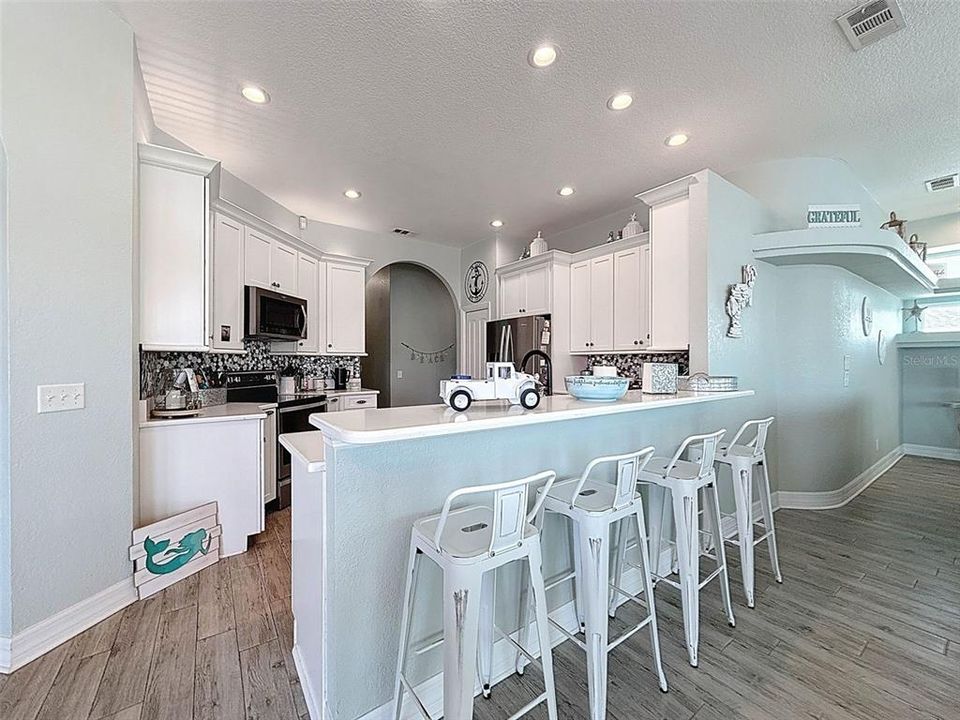 For Sale: $1,200,000 (3 beds, 3 baths, 2527 Square Feet)