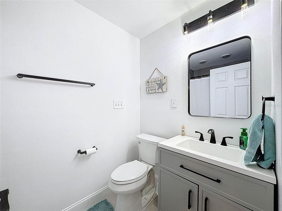 For Sale: $1,200,000 (3 beds, 3 baths, 2527 Square Feet)