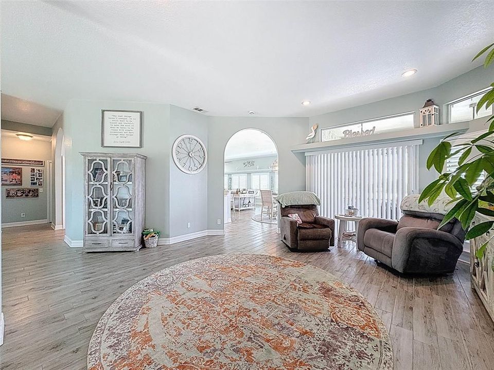 For Sale: $1,200,000 (3 beds, 3 baths, 2527 Square Feet)