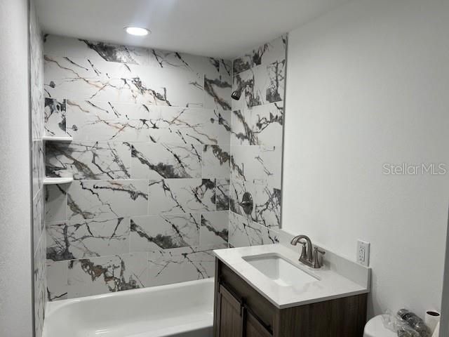 Active With Contract: $250,000 (3 beds, 1 baths, 1012 Square Feet)