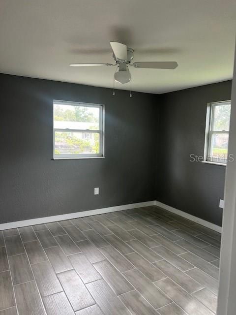 Active With Contract: $250,000 (3 beds, 1 baths, 1012 Square Feet)