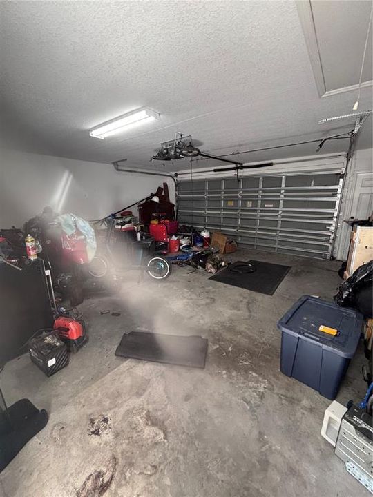 For Sale: $335,000 (3 beds, 2 baths, 1628 Square Feet)