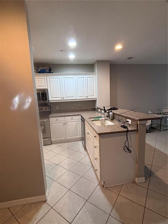 For Sale: $335,000 (3 beds, 2 baths, 1628 Square Feet)