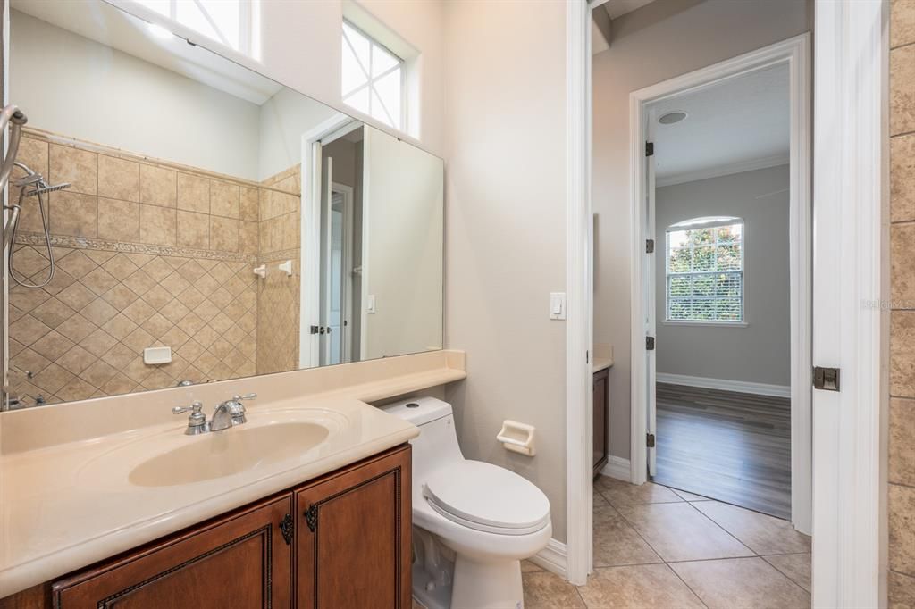 На продажу: $775,000 (5 спален, 4 ванн, 3570 Квадратных фут)