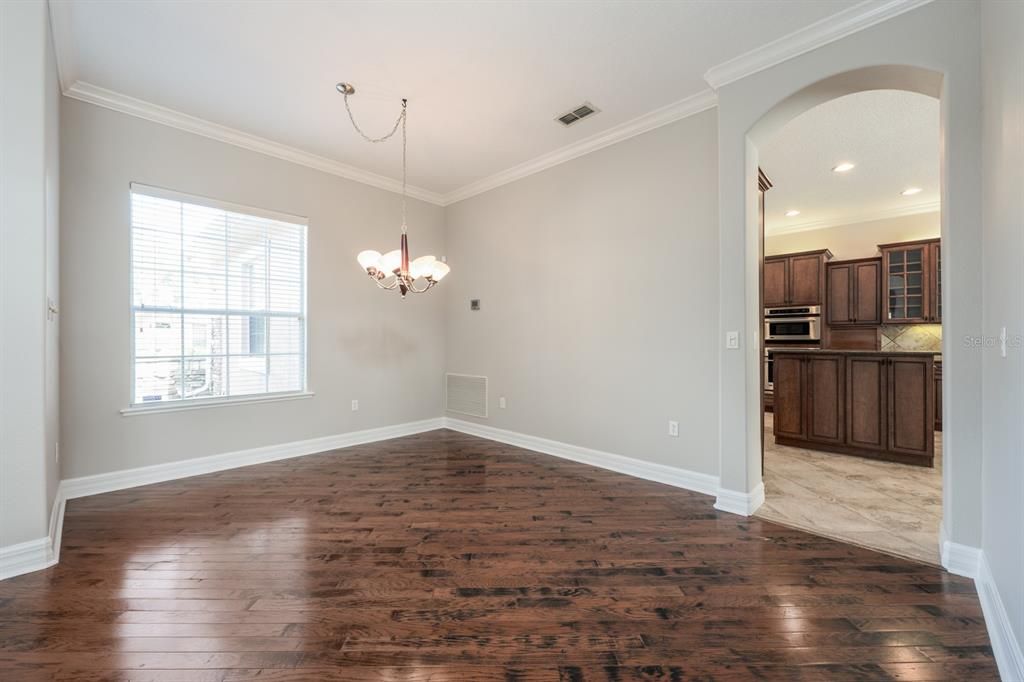 На продажу: $775,000 (5 спален, 4 ванн, 3570 Квадратных фут)