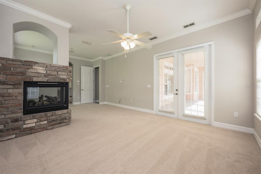 На продажу: $775,000 (5 спален, 4 ванн, 3570 Квадратных фут)