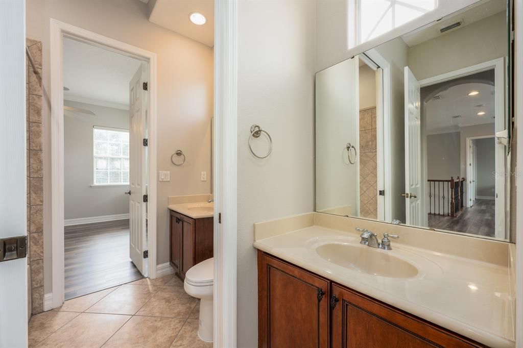 На продажу: $775,000 (5 спален, 4 ванн, 3570 Квадратных фут)