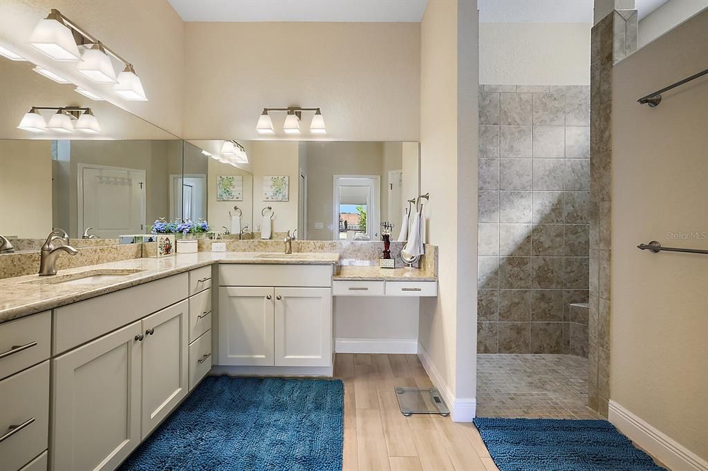 Active With Contract: $470,000 (3 beds, 2 baths, 2296 Square Feet)