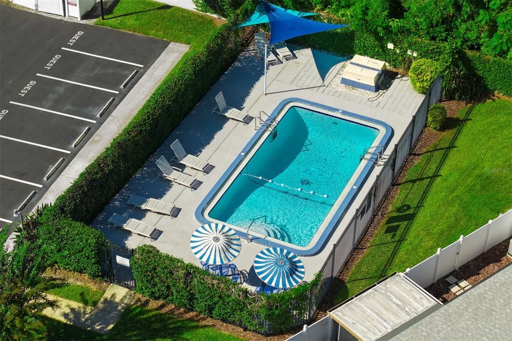 For Sale: $250,000 (2 beds, 2 baths, 1087 Square Feet)