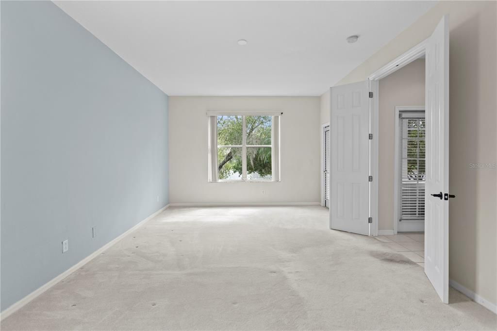 For Sale: $649,000 (4 beds, 4 baths, 3312 Square Feet)