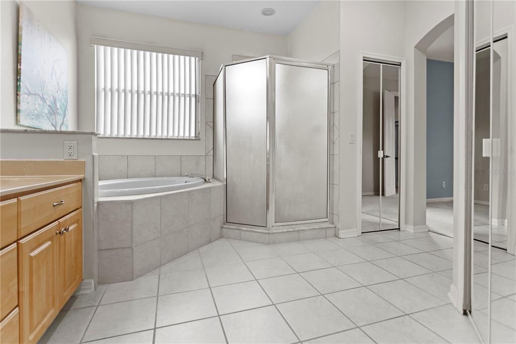 For Sale: $649,000 (4 beds, 4 baths, 3312 Square Feet)