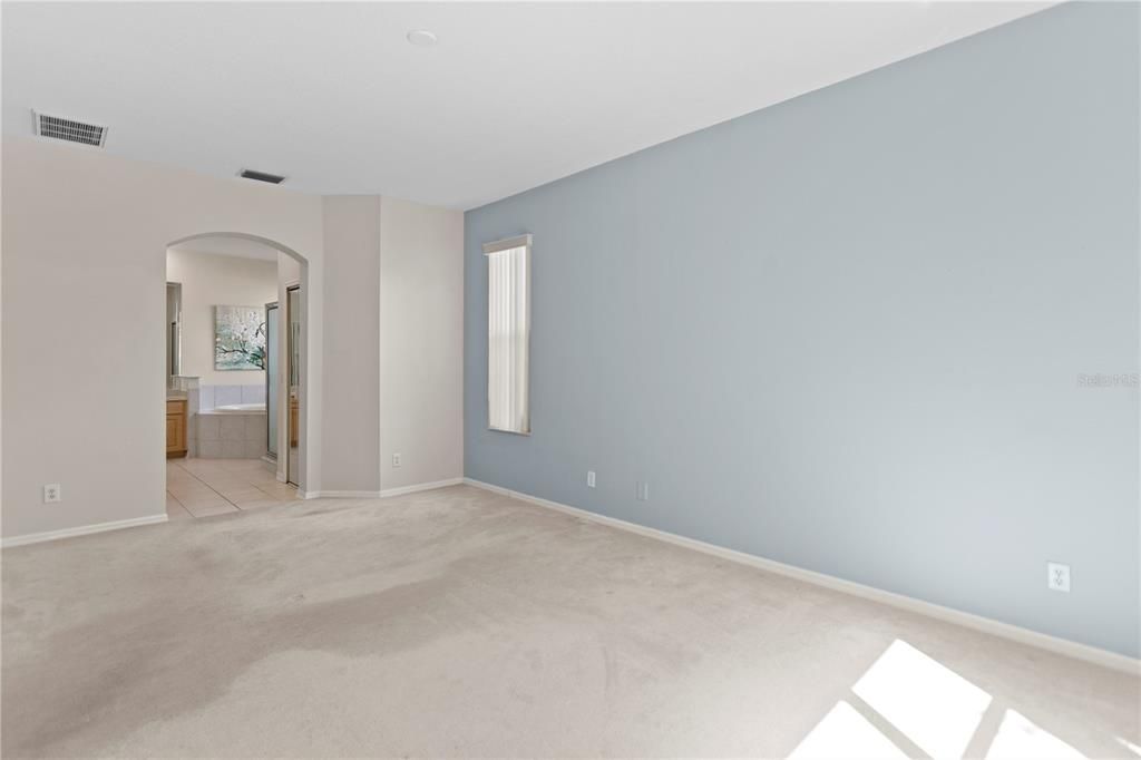 For Sale: $649,000 (4 beds, 4 baths, 3312 Square Feet)