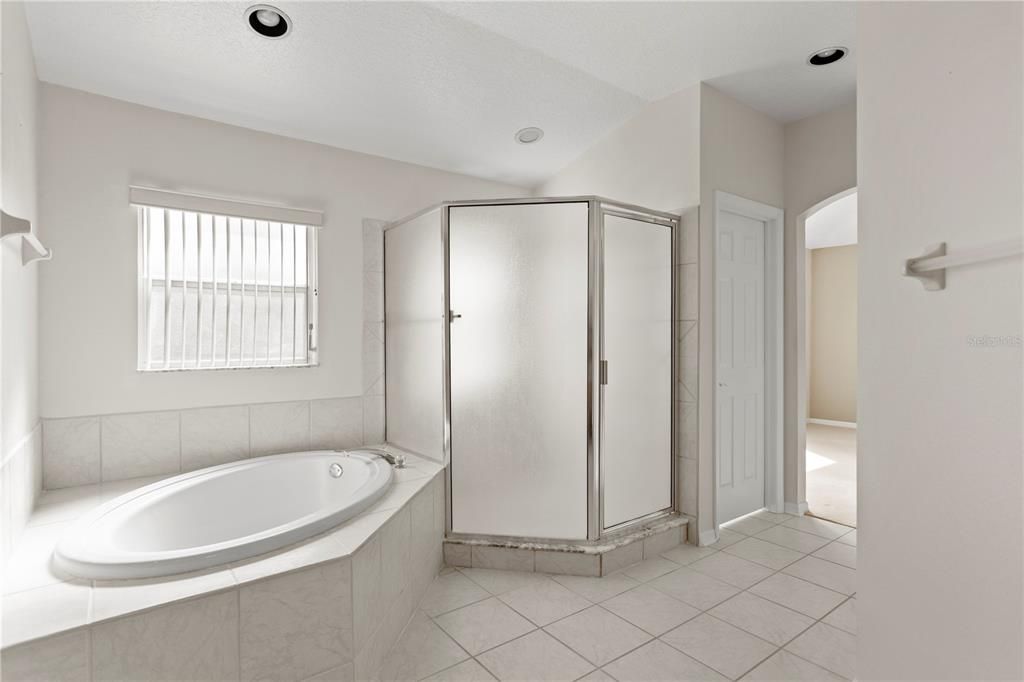 For Sale: $649,000 (4 beds, 4 baths, 3312 Square Feet)