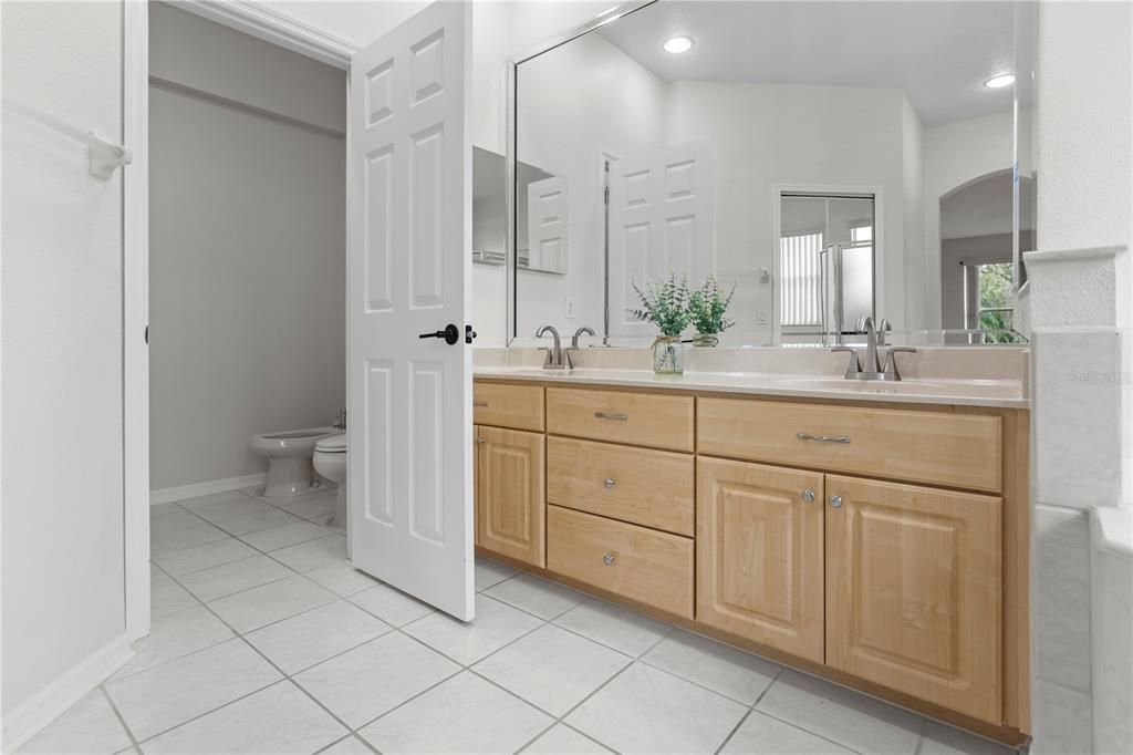 For Sale: $649,000 (4 beds, 4 baths, 3312 Square Feet)