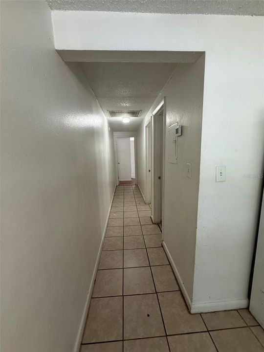 В аренду: $1,350 (2 спален, 1 ванн, 918 Квадратных фут)