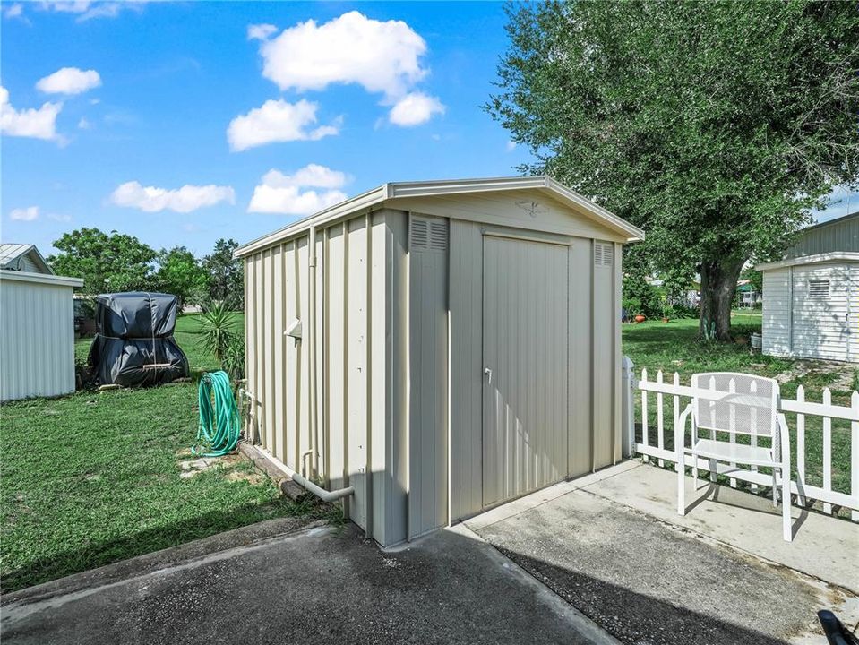 待售: $170,000 (1 贝兹, 2 浴室, 1080 平方英尺)