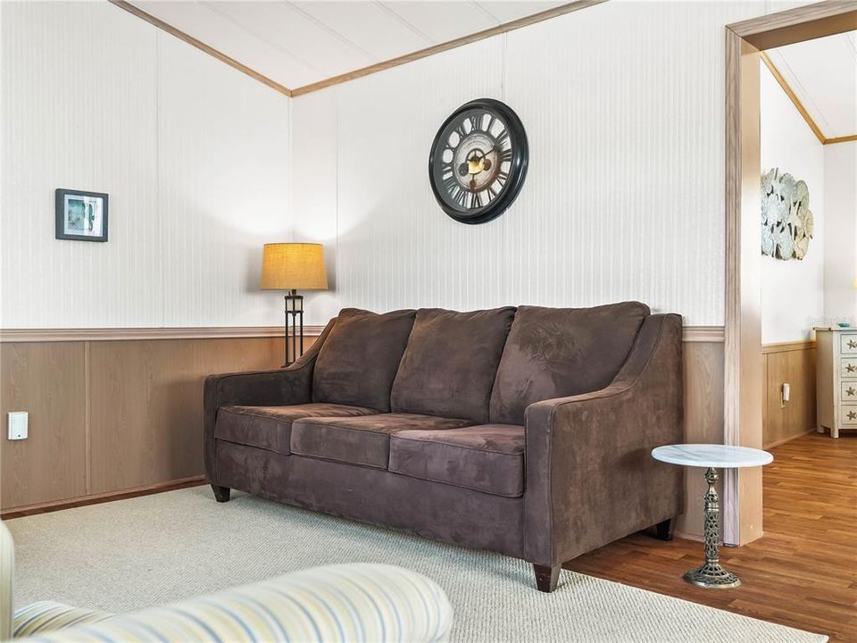 待售: $170,000 (1 贝兹, 2 浴室, 1080 平方英尺)