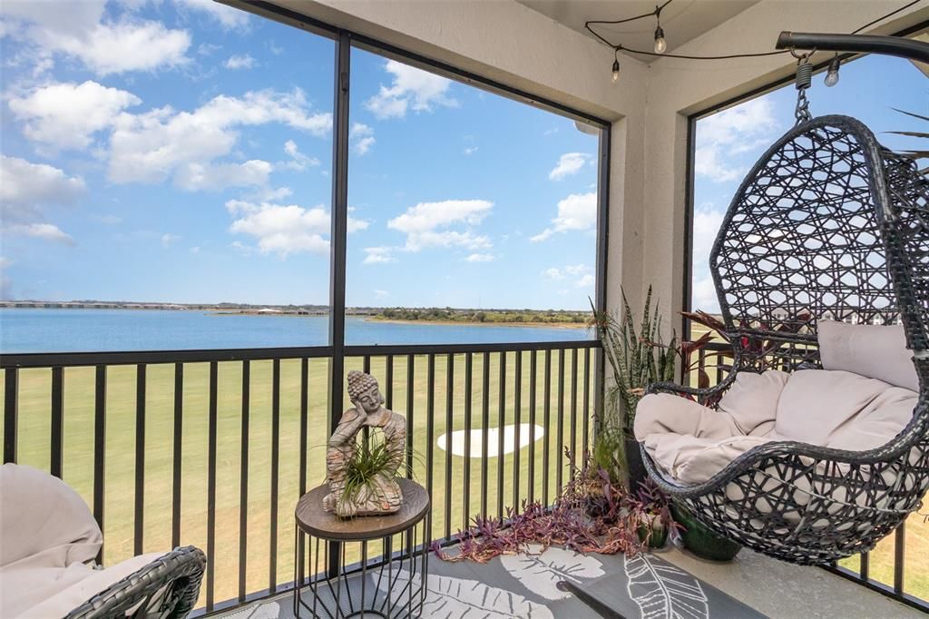 На продажу: $255,000 (2 спален, 2 ванн, 1154 Квадратных фут)