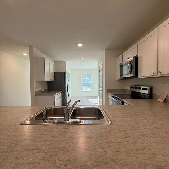 В аренду: $1,650 (3 спален, 2 ванн, 1555 Квадратных фут)