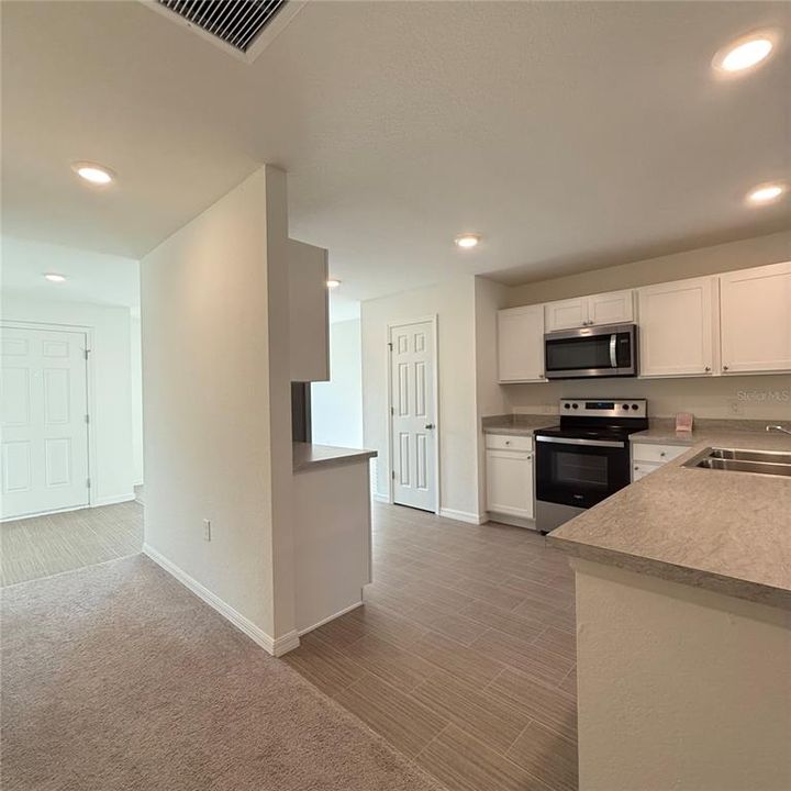 В аренду: $1,650 (3 спален, 2 ванн, 1555 Квадратных фут)