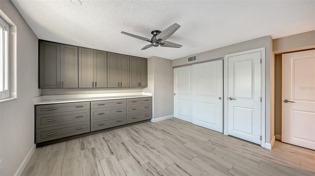 待售: $329,000 (2 贝兹, 2 浴室, 1299 平方英尺)