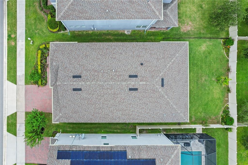 合同活跃: $467,500 (4 贝兹, 2 浴室, 2099 平方英尺)