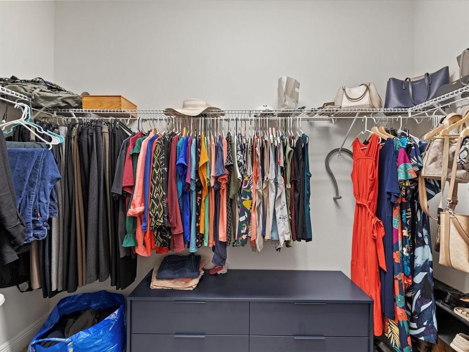 For Sale: $949,990 (4 beds, 4 baths, 3228 Square Feet)