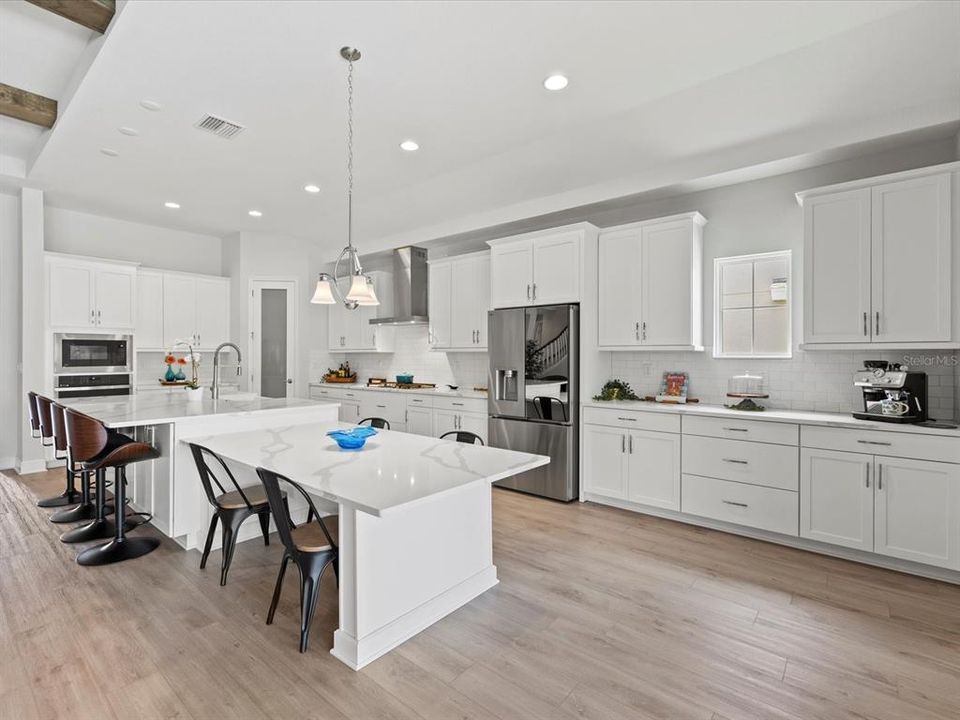 For Sale: $949,990 (4 beds, 4 baths, 3228 Square Feet)