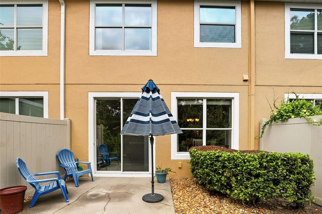 Под контрактом: $296,500 (3 спален, 2 ванн, 1514 Квадратных фут)