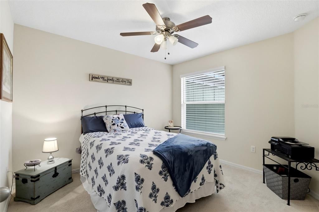 Под контрактом: $296,500 (3 спален, 2 ванн, 1514 Квадратных фут)