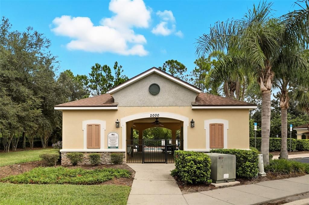 Под контрактом: $296,500 (3 спален, 2 ванн, 1514 Квадратных фут)