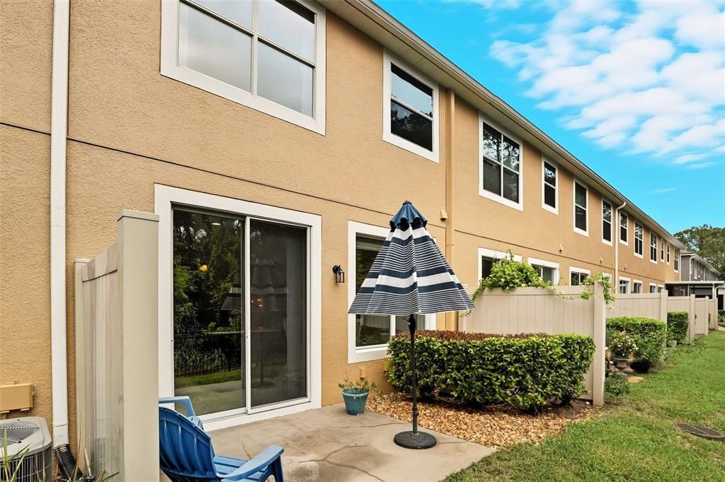 Под контрактом: $296,500 (3 спален, 2 ванн, 1514 Квадратных фут)