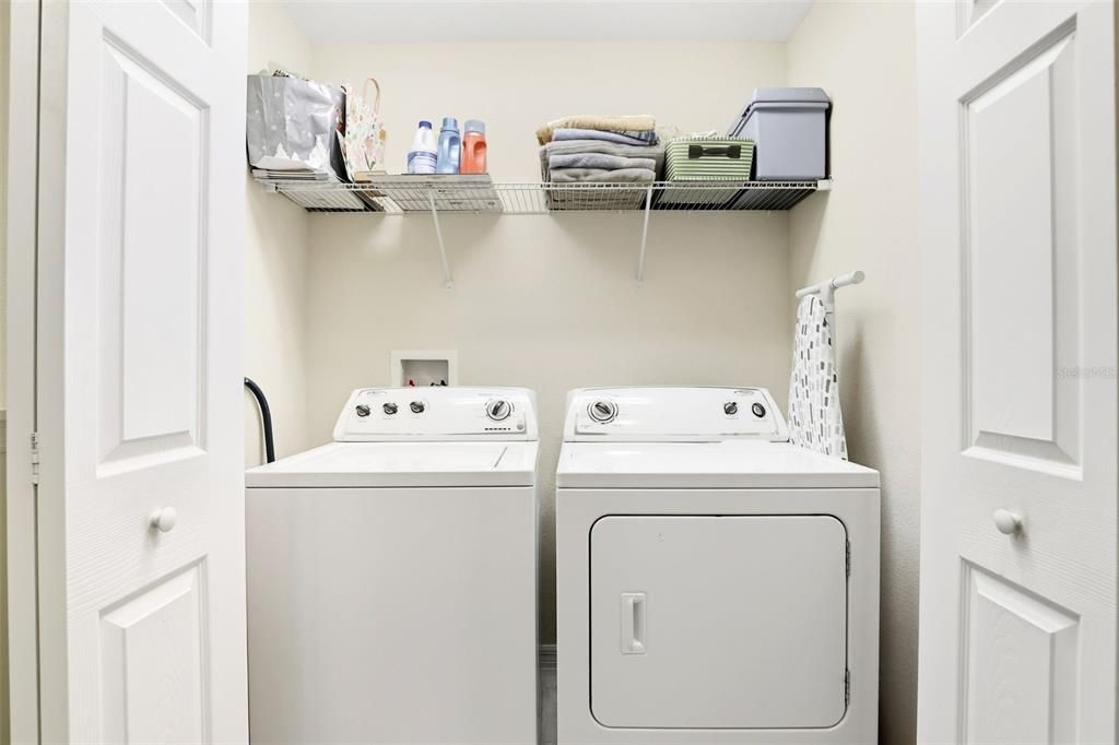 Под контрактом: $296,500 (3 спален, 2 ванн, 1514 Квадратных фут)