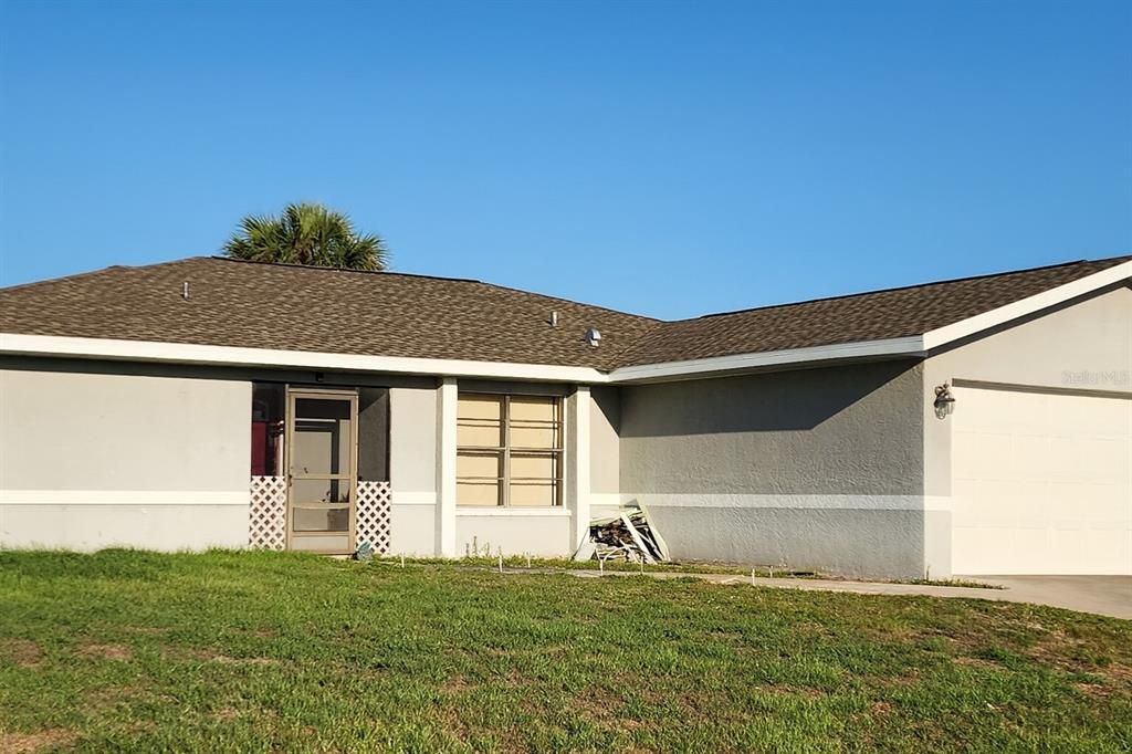 Active With Contract: $209,999 (3 beds, 2 baths, 1498 Square Feet)