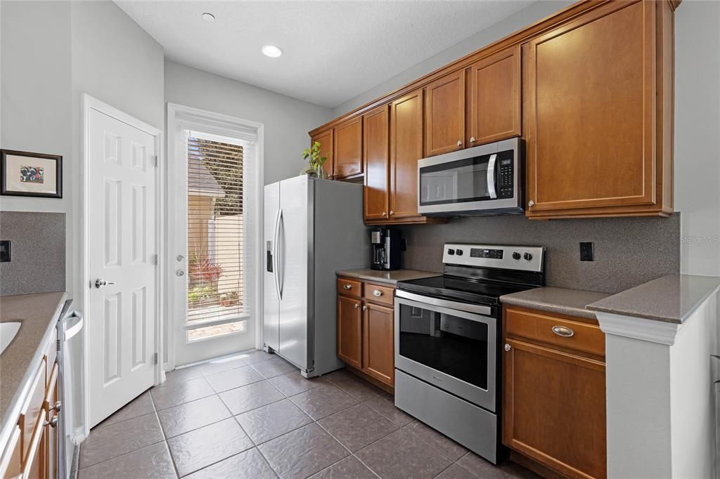 Active With Contract: $425,000 (4 beds, 3 baths, 1504 Square Feet)