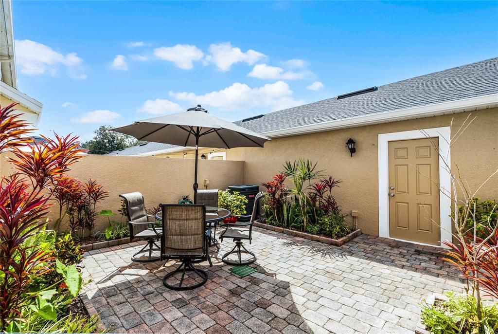 Active With Contract: $425,000 (4 beds, 3 baths, 1504 Square Feet)