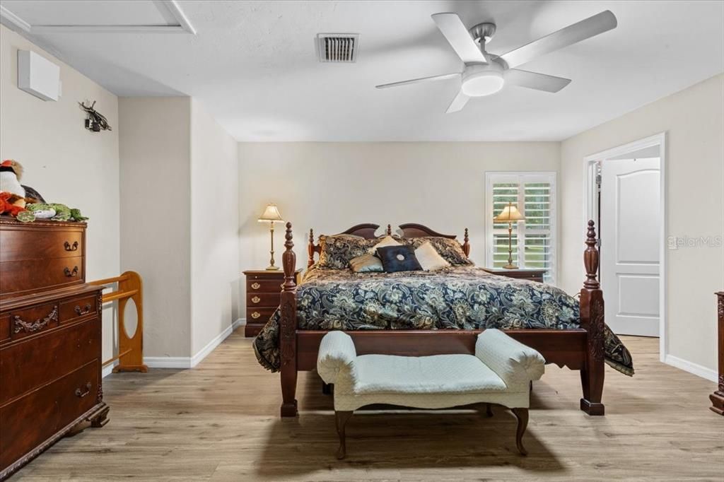 For Sale: $505,000 (3 beds, 3 baths, 1972 Square Feet)