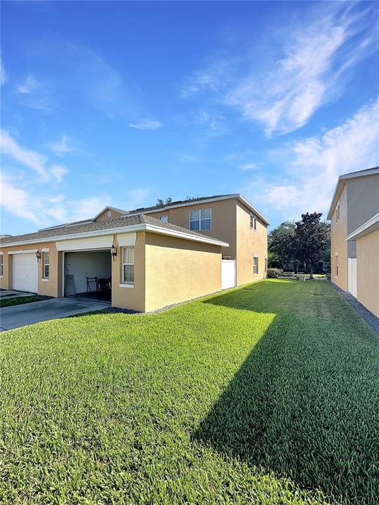 Activo con contrato: $309,000 (2 camas, 2 baños, 1293 Pies cuadrados)