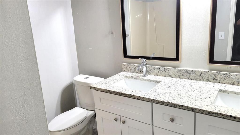 Active With Contract: $176,900 (3 beds, 2 baths, 1310 Square Feet)