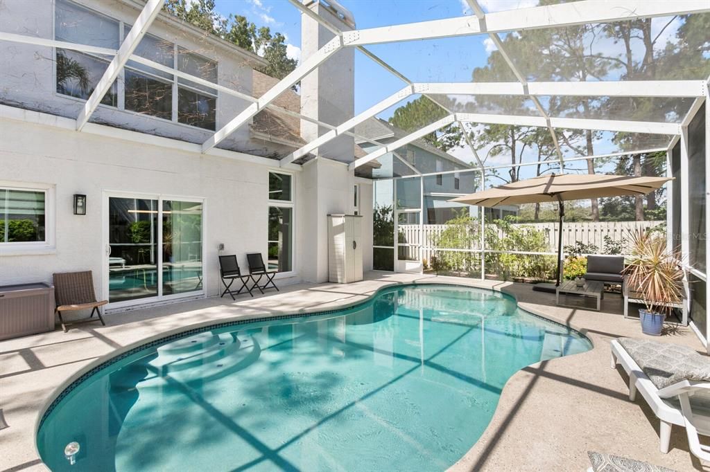 合同活跃: $551,000 (3 贝兹, 2 浴室, 2022 平方英尺)