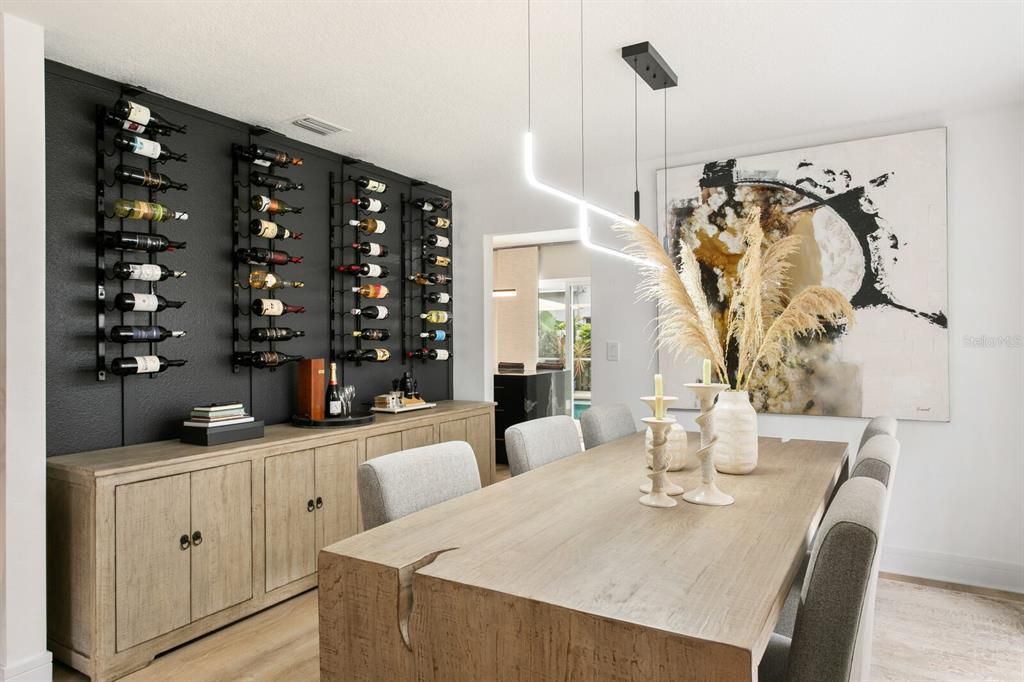 合同活跃: $551,000 (3 贝兹, 2 浴室, 2022 平方英尺)