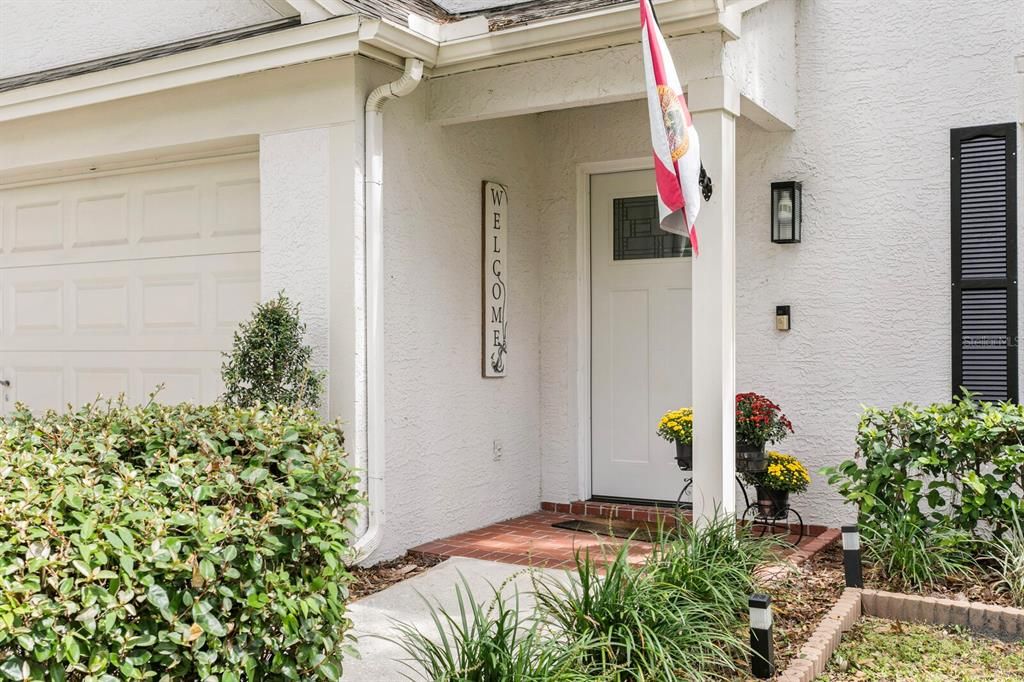 合同活跃: $551,000 (3 贝兹, 2 浴室, 2022 平方英尺)