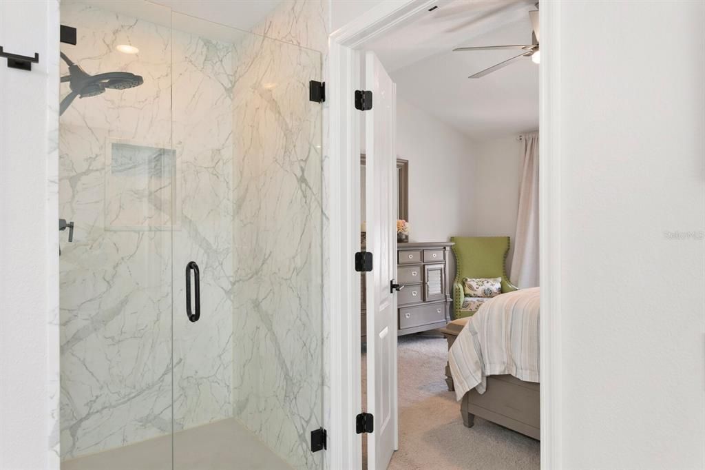 合同活跃: $551,000 (3 贝兹, 2 浴室, 2022 平方英尺)