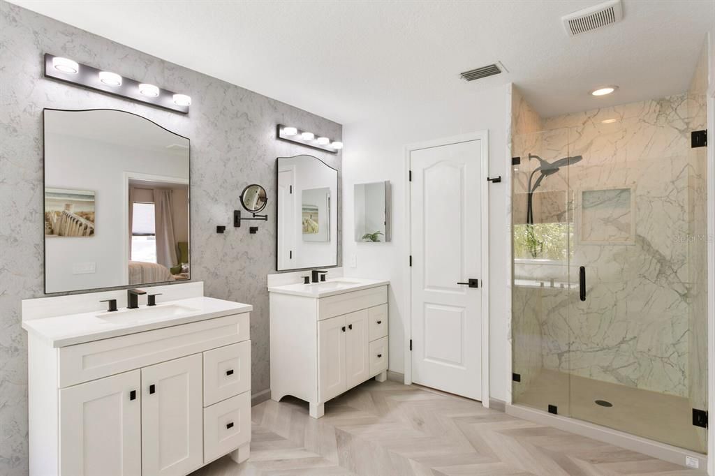 合同活跃: $551,000 (3 贝兹, 2 浴室, 2022 平方英尺)