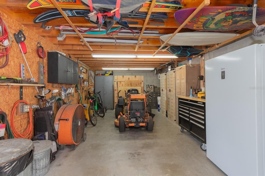 For Sale: $599,000 (3 beds, 2 baths, 2555 Square Feet)