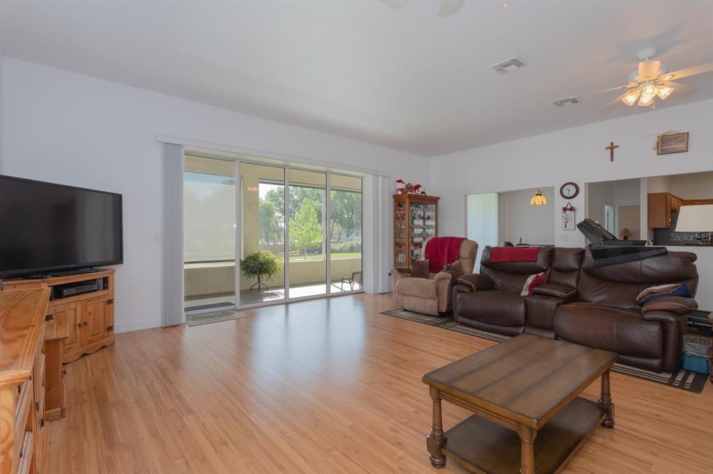 For Sale: $599,000 (3 beds, 2 baths, 2555 Square Feet)